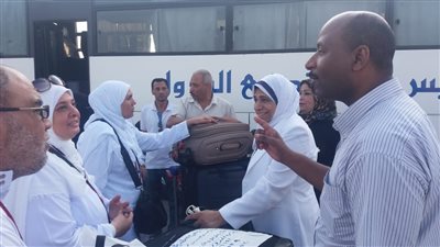 تفاصيل انطلاق ثالث أفواج حجاج الجمعيات الأهلية بالمحافظات (صور)