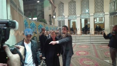 بالصور.. «لبلبة» تصل عزاء «فيروز» بالحامدية الشاذلية