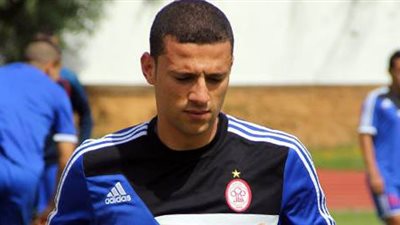 «عبد الظاهر» يتوجه لغرف ملابس الأهلي لمصافحة اللاعبين