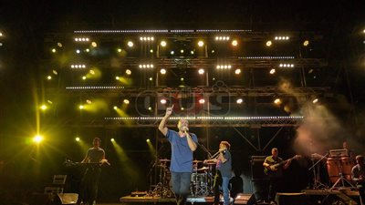 عمرو دياب يحيي حفلًا 