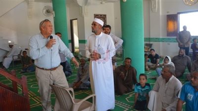 محافظ الوادى الجديد يلتقى أهالي حى السلخانة