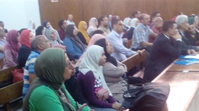 تجمع أولياء الأمور بمجلس الدولة أثناء نظر دعوى إلغاء نظام التابلت