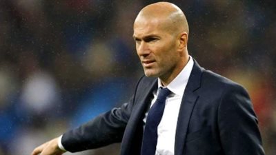 جماهير ريـال مدريد تهاجم زيدان بعد سباعية أتلتيكو