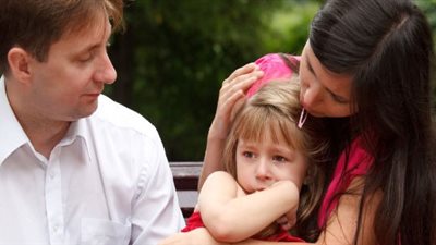 تربية طفولة مبكرة| احذري خوفك الزائد على طفلك يدمر شخصيته