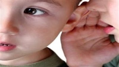 بالفيديو.. 10 نصائح تخلص طفلك من مشكلة «نقل الكلام»