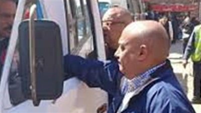 ضبط 74 سيارة مخالفة في حملة لسرفيس الجيزة