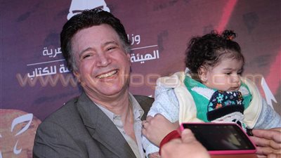 بالصور.. إيمان البحر درويش يتحدث عن مشواره الفني في معرض الكتاب