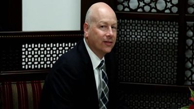 المبعوث الأمريكي للشرق الأوسط يزعم: دعم الفلسطينيين قادتهم لقبول صفقة القرن