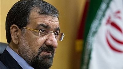 مسئول إيراني: لن نسمح لأمريكا وبريطانيا بالسيطرة على مضيق هرمز