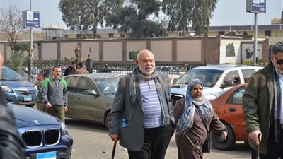 تفاصيل تشييع جثمان نجل مؤسس الإخوان.. غياب قادة الجماعة عن الجنازة.. الهلباوي وعبد القدوس ومنتصر الزيات أبرز الحضور.. «الإرهابية» تنعي «سيف الإسلام» في بيان رسمي.. والحزن يسيطر على