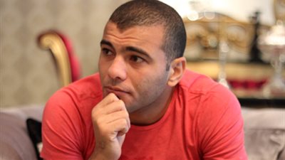 الأهلي يغرم عماد متعب 50 ألف جنيه