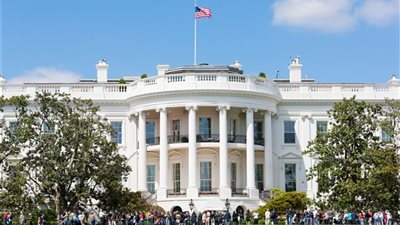 البيت الأبيض يرحب بإعلان السعودية تعزيز مشاركتها في حرب «داعش»