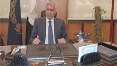 محافظ المنيا يشدد على ضرورة توفير جراجات للسيارات بالمباني السكنية والإدارية