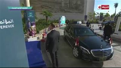 السيسي يصل إلى العاصمة الجديدة لحضور افتتاح مؤتمر الشباب