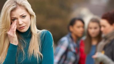 أفضل الطرق لحماية المراهقين من أصدقاء السوء