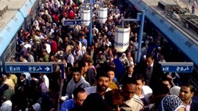 تعطل حركة المترو بين «المرج وعزبة النخل» وزحام شديد في المحطات