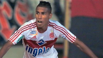 محمد أوناجم وبن شرقي يصلان القاهرة للانضمام للزمالك