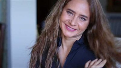 نيللي كريم تستعيد حسابها على 