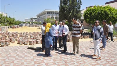 رئيس جامعة القناة يتفقد أعمال التجديد داخل الحرم الجامعي (صور)