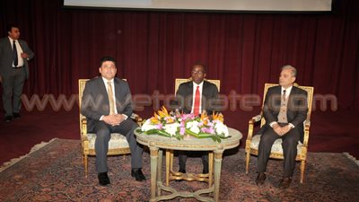 بالصور .. تفاصيل زيارة رئيس وزراء الكونغو لجامعة القاهرة