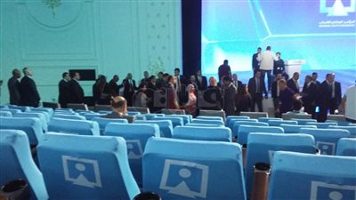 توافد الوزراء والضيوف لفندق الماسة لحضور جلسات اليوم الثاني لمؤتمر الشباب (صور)