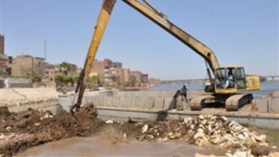 حملات أمنية لإزالة التعديات على بحيرة المنزلة