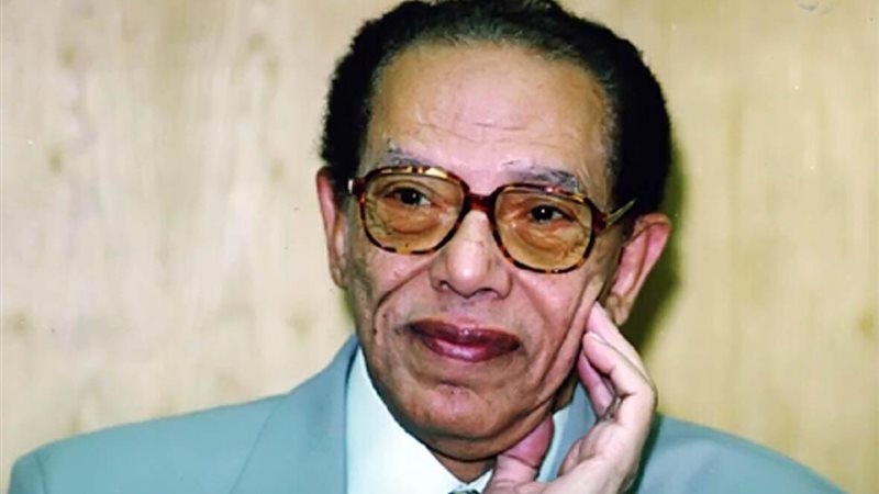 الدكتور مصطفى محمود
