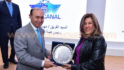 بالصور.. «مميش» يستقبل أعضاء نادي «ليونز»