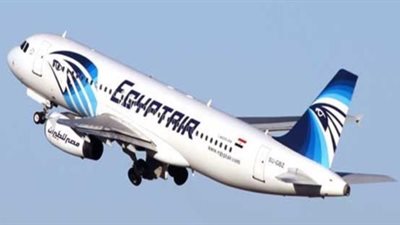 طائرة مصر للطيران تهبط اضطراريا بدون خسائر بمطار القاهرة