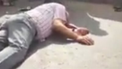 مصرع شخص صدمته سيارة أثناء عبوره طريق