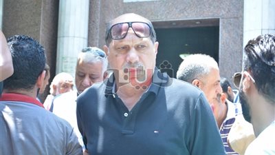 علاء نبيل يحضر تشييع جنازة شقيق فاروق جعفر