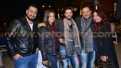 بالصور.. نجوم الفن والرياضة في حفل افتتاح سلسلة مطاعم «علوش»