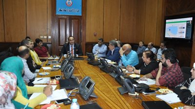 الصحة تبدأ تجهيزات تطبيق التأمين الصحي الشامل في 5 محافظات