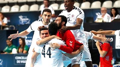 أبطال رفعوا علم مصر على منصات التتويج العالمية.. شباب اليد يجددون الإنجازات ببرونزية المونديال.. فريدة عثمان السمكة الذهبية.. الإسكواش يسيطر على التصنيف العالمي رجال وسيدات