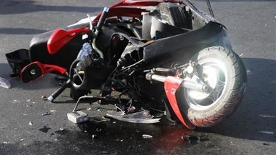 إصابة شخصين بعد سقوطهما من دراجة بخارية أعلى كوبري العمرانية