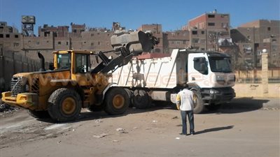 بالصور.. إحباط 3 محاولات بناء مخالفة بإمبابة في الجيزة