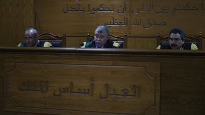 تأجيل محاكمة 213 متهما في 