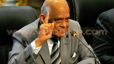 «القيمة المضافة» في ملعب «النواب».. إحالة مشروع القانون لـ«الخطة والموازنة».. تطبيق الضريبة على جميع السلع والخدمات..ارتفاع الأسعار أبرز المخاوف.. و«المالية»: ت