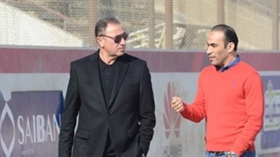 الخطيب يعقد جلسة خاصة مع سيد عبد الحفيظ بملعب مختار التتش