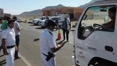 ضبط 36 حالة قيادة تحت تأثير المواد المخدرة أعلى الطرق السريعة