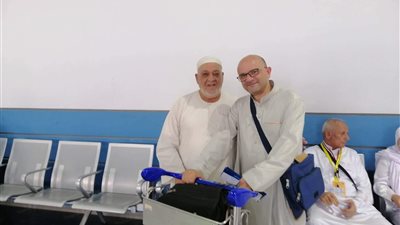 مطار القاهرة يستقبل بعثة 