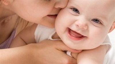 أخطر 3 عادات تمارسها الأم وتؤثر في صحة الرضيع