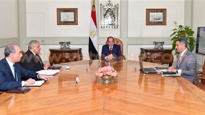 اليوم.. «محلب» يتفقد عددا من المشروعات القومية بالأقصر