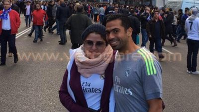 زوجة أحمد فتحي: لاعب الأهلي حريص على الاتصال ببناته قبل القمة