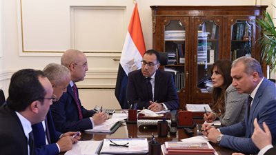 رئيس الوزراء يتابع المشروعات المنفذة بمدن الجيل الرابع الجديدة