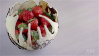 بالفيديو.. طبق الشوكولاته بالفراولة لاحتفال عيد الحب