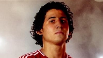 لاعبو الأهلي يتسلحون بالقرآن الكريم قبل «القمة 111»