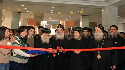 أساقفة يتفقدون كنيسة الملاك بالأقصر