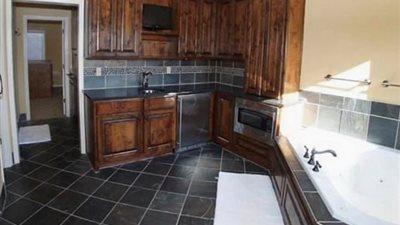 أسوأ تصميمات المنازل الأمريكية (صور)