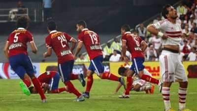 الأهلي يغادر فندق الإقامة متوجها إلى «برج العرب»